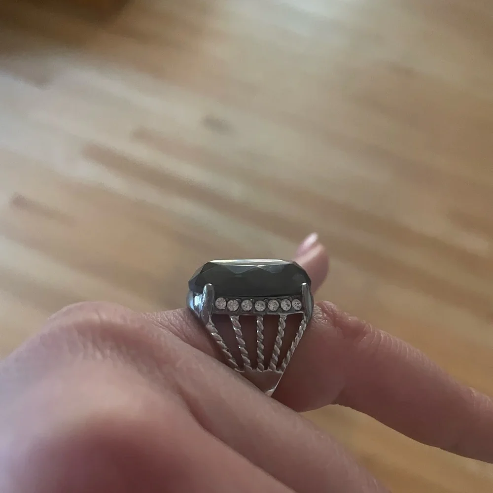 Size 8 Lia Sophia Lunette Hematite Statement Art Deco Ring - Picture 3 of 3